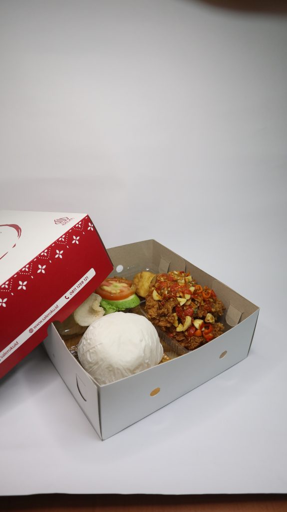 Saleroku catering menyediakan rekomendasi catering nasi box area Tangerang Selatan dengan menu enak