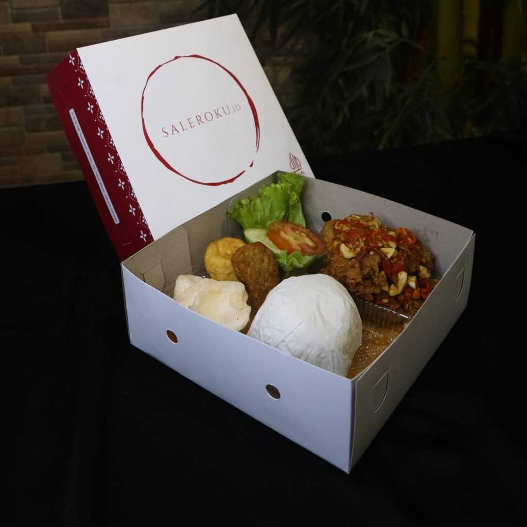 Saleroku catering menyediakan rekomendasi catering nasi box area Jakarta Selatan dengan menu enak