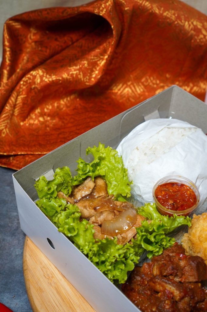 saleroku catering merupakan catering terbaik di area menteng dengan harga terjangkau