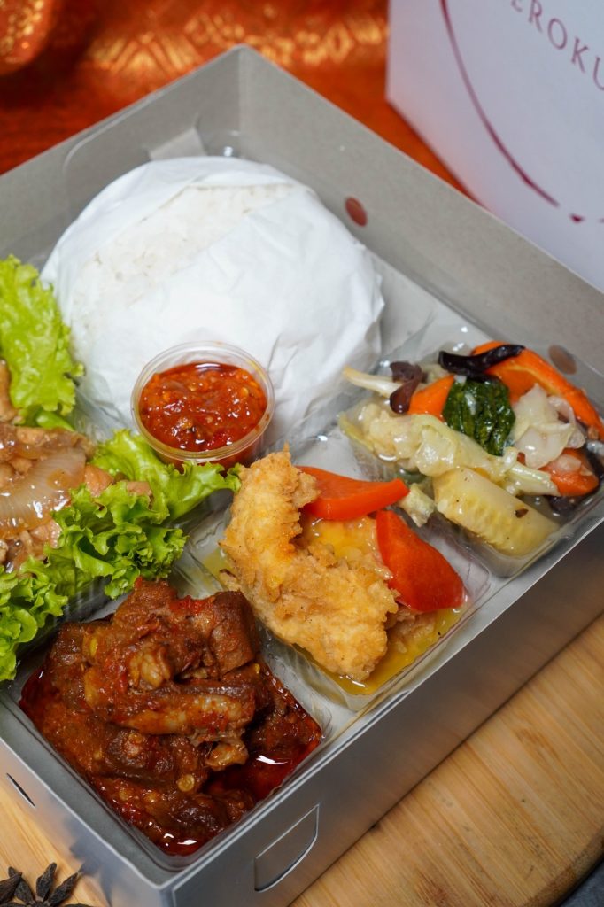 Saleroku Catering melayani nasi box area Jabodetabek. Kami memiliki nasi box dengan rasa enak